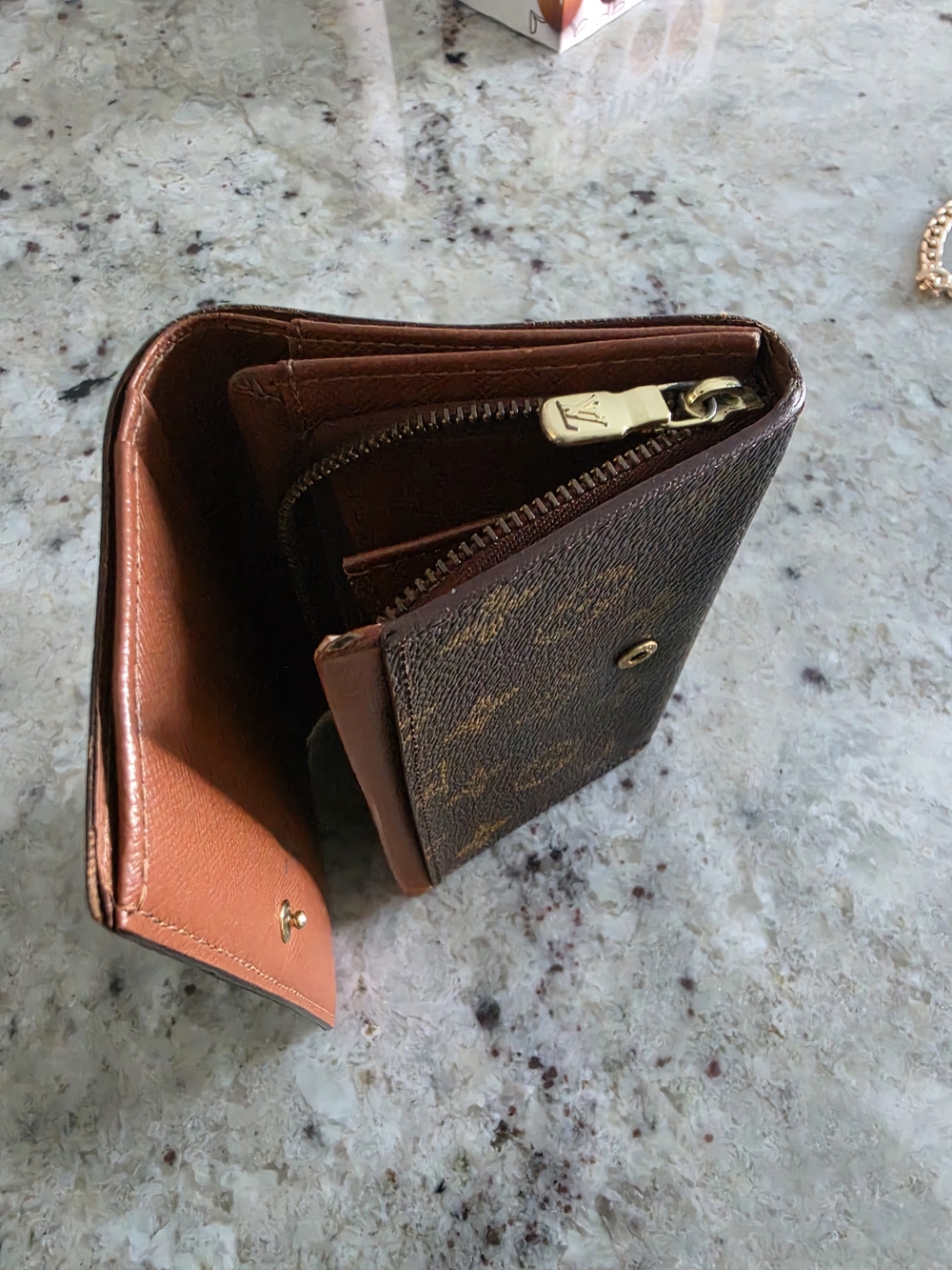 Brown Monogram Compact Men's Wallet - Leather Interior